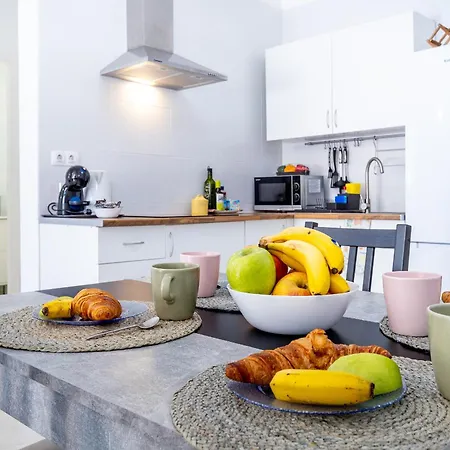 Sun & Fun In Playa De Americas * بلايا ذي لاس أميريكاس